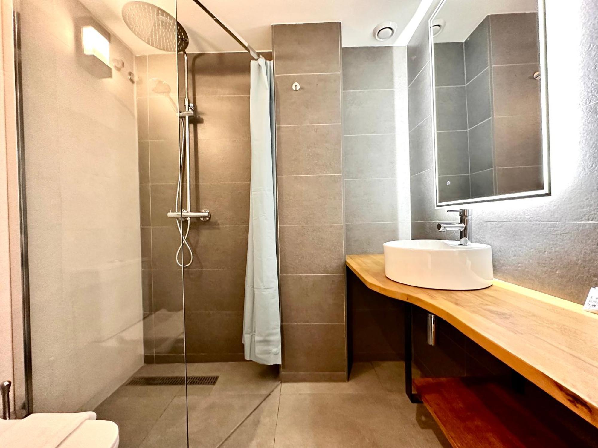 Place Your Place Suites Benimaclet Valencia Eksteriør billede