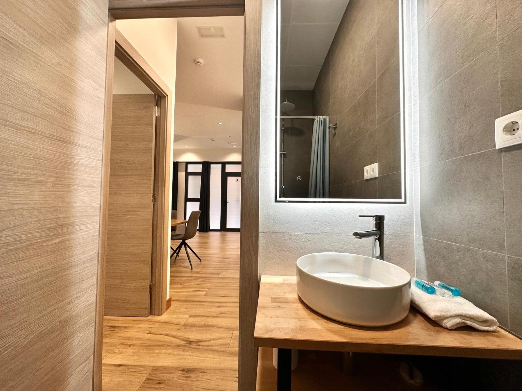 Place Your Place Suites Benimaclet Valencia Eksteriør billede